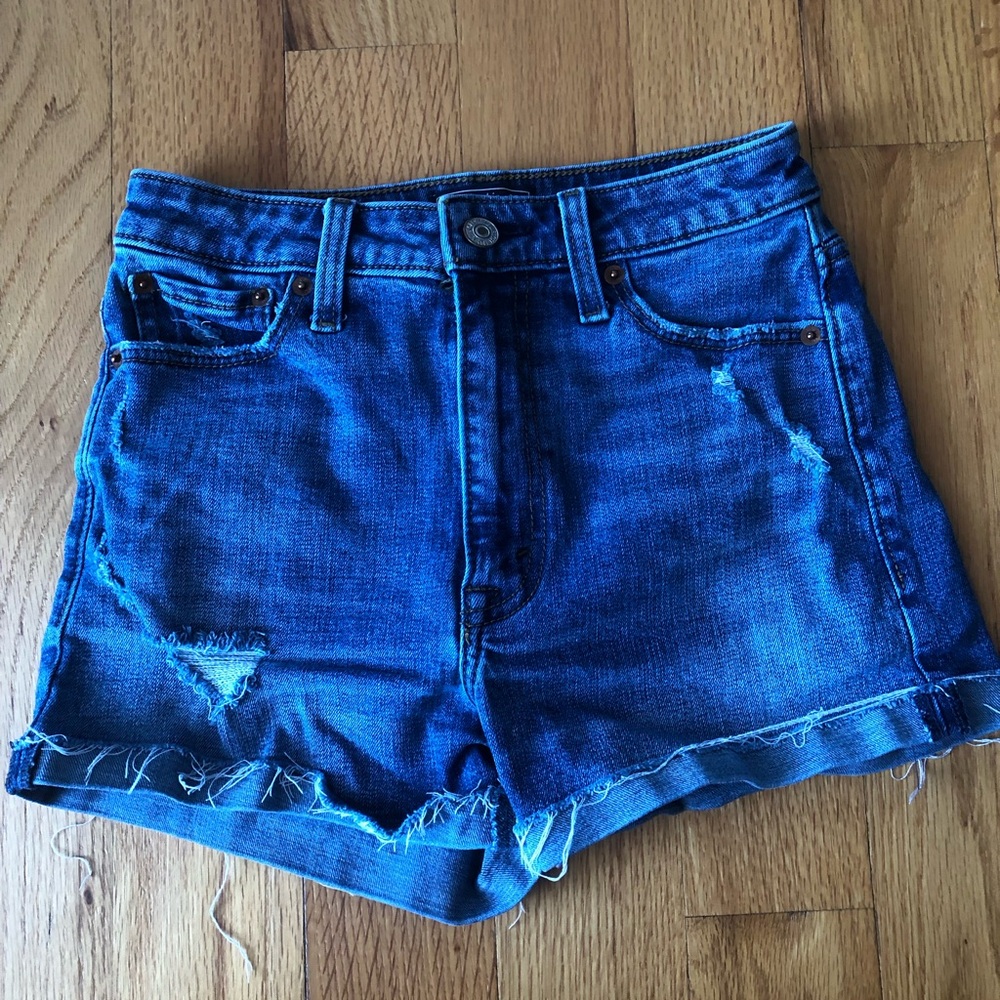 Abercrombie and fitch high rise shorts
